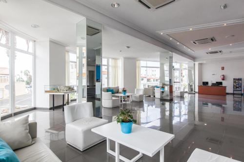 Гостиная зона в BLUESEA Lagos de Cesar