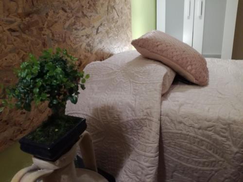 Ένα ή περισσότερα κρεβάτια σε δωμάτιο στο Sensations Guesthouse