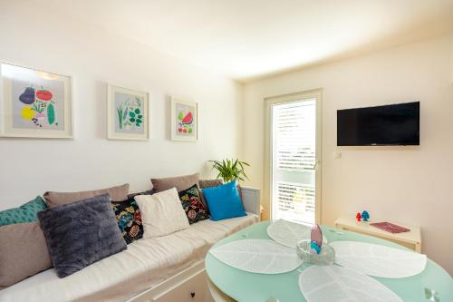 Two bedroom Sunny Suite