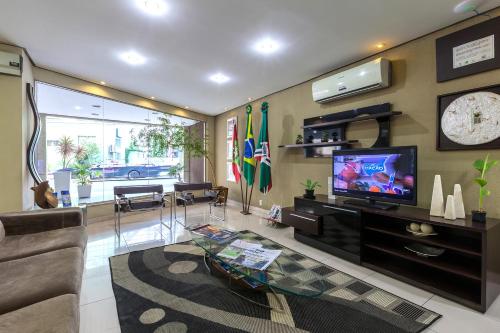 Televisyen dan/atau pusat hiburan di Tri Hotel Criciúma