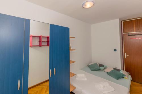 Apartment Azure Split