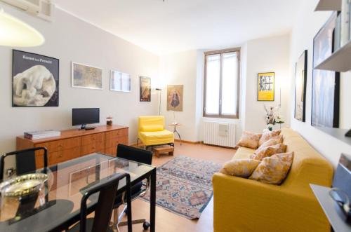 Roomy Central Apartment