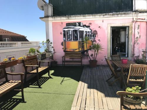 Alfama Patio Apartments