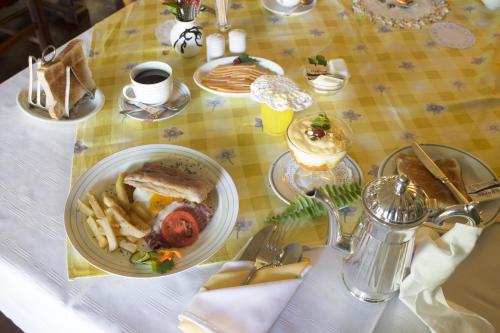 Jídlo v penzionu nebo okolí