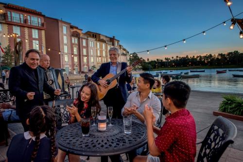 Universal's Loews Portofino Bay Hotel photo 26