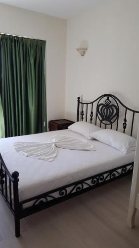 Gallery image of Hotel Sarajet e Pashait 2 in Dhërmi