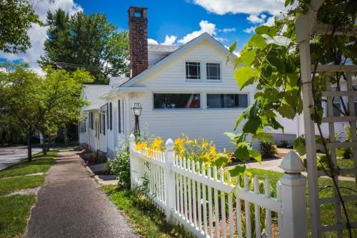 Homestead Inn in Danbury