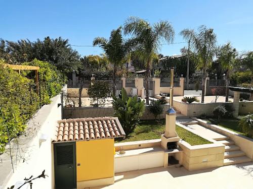 Κήπος έξω από το Villa Verdemare San Lorenzo
