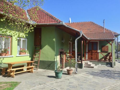 Homoky Pincészet és Vendégház 3907 Tállya, 2 Lavotta utca kép - 3
