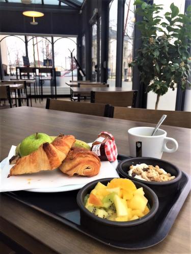 Jídlo v hotelu nebo okolí