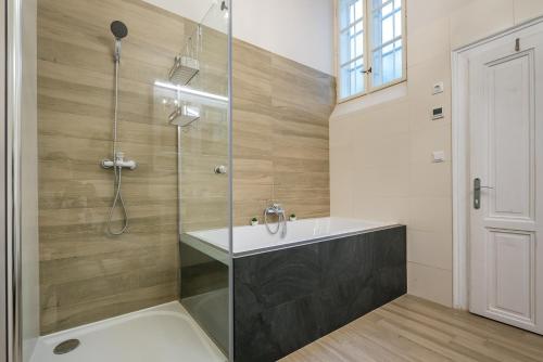 A bathroom at H75 Apartments Kosice Centre