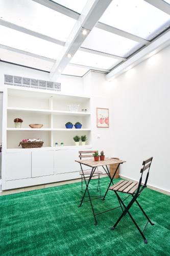 Setefilla Deluxe Suite by Valcambre