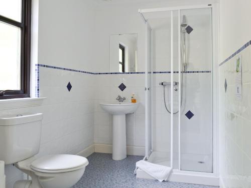 A bathroom at Benview 