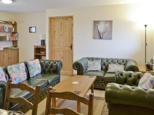 A seating area at Owl Cottage 