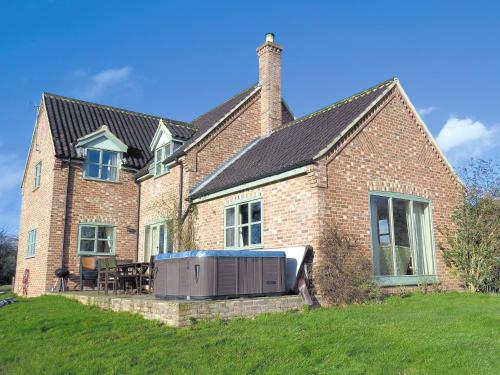 The building where the vacation home is located 