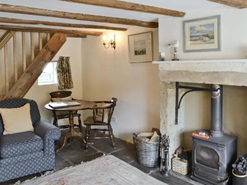 A seating area at Lythe Cottage 