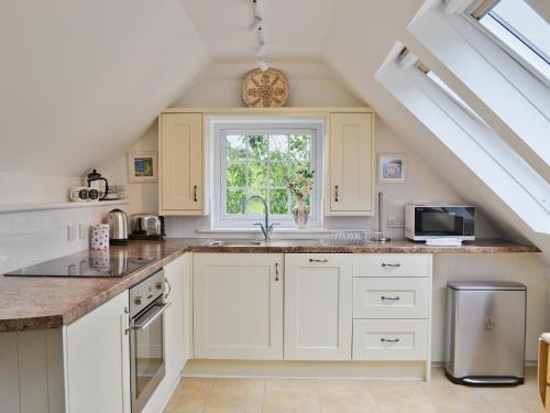 A kitchen or kitchenette at Little Lansker 