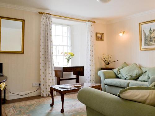 A seating area at The Great Lodging Red House 