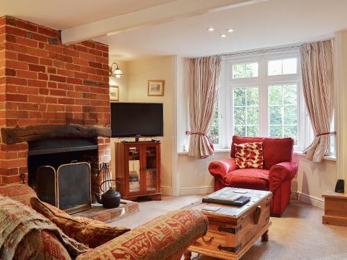 A seating area at Upper Bunkers Hill Cottage 