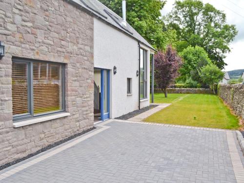 The building where the vacation home is located 