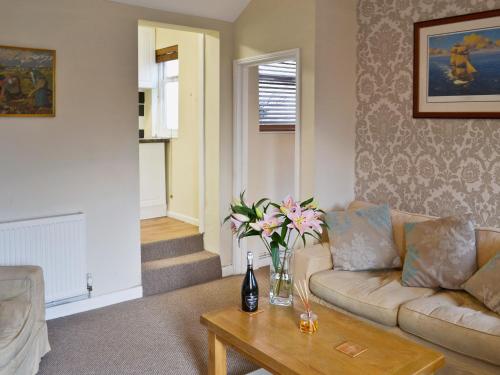 A seating area at Claremont House - Suite 5 