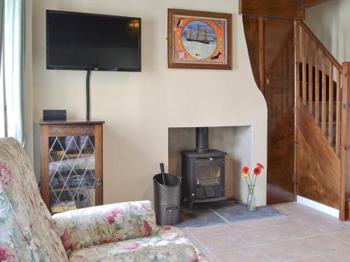 A television and/or entertainment center at Shrimp Cottage 