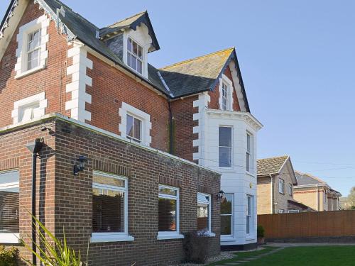 The building where the vacation home is located 