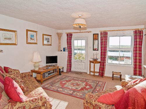 A seating area at Quay End 