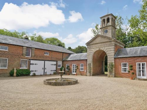 The building where the vacation home is located 