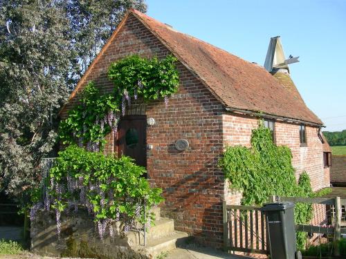 The building where the vacation home is located 