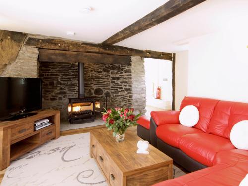 A seating area at Upper Sign Farmhouse 