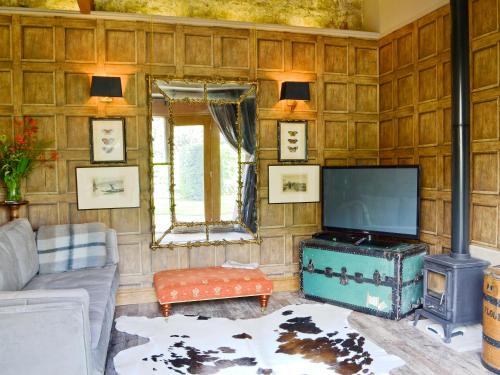A television and/or entertainment center at Thimble Cottage 