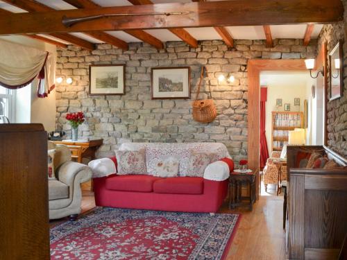 A seating area at Arrow Cottage 