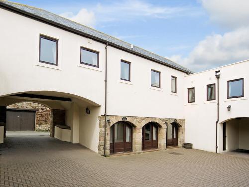 The building where the vacation home is located 