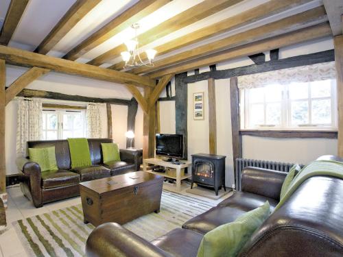 A seating area at Wren Cottage 