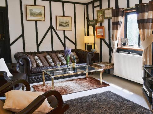 A seating area at Beechurst Cottage 