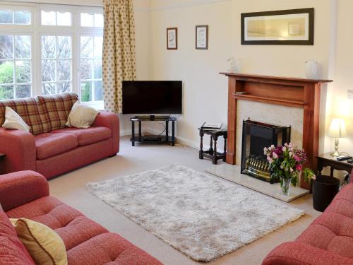 A seating area at Coastal View 