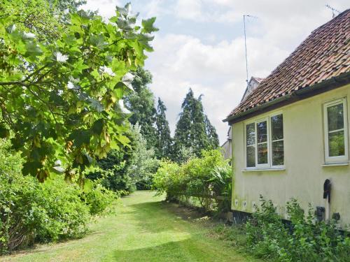 The building where the vacation home is located 