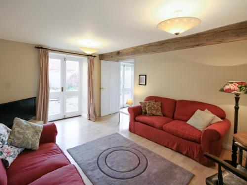 A seating area at Manor Cottage 