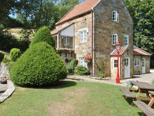 The building where the vacation home is located 