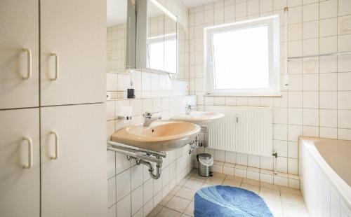 Ένα μπάνιο στο Ferienwohnung Klenk