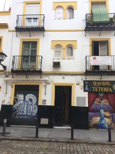 Peris Mencheta