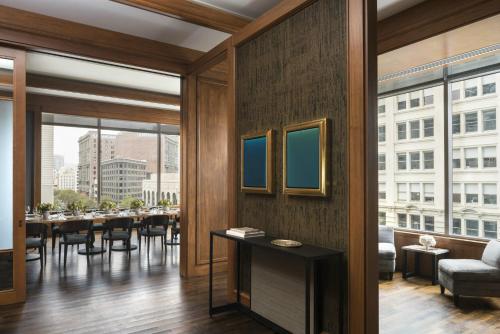 Four Seasons Hotel San Francisco Image