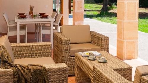 Villa Els Olivers / Olivers Petits