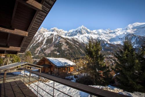 Stunning Views Chamonix בחורף