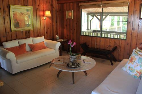 Posezení v ubytování El Yunque Rainforest Inn