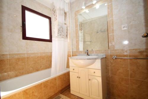 Koupelna v ubytování Orihuela Costa Costamarina Cabo Roig Apartamentos TIKASA