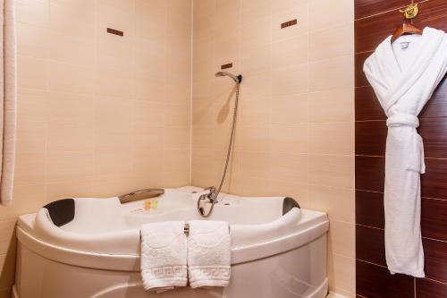 Gallery image of Tengri Hotel in Astana