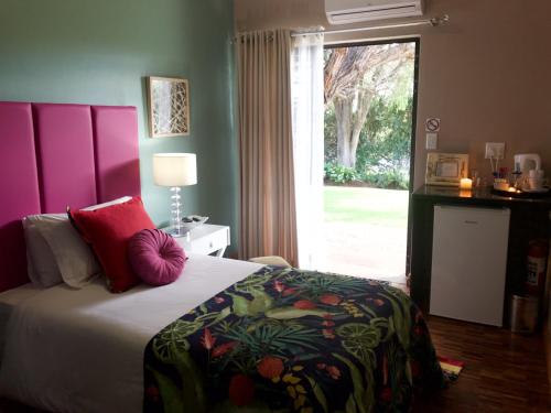 Foto da galeria de The Hedge Guesthouse em Kuruman