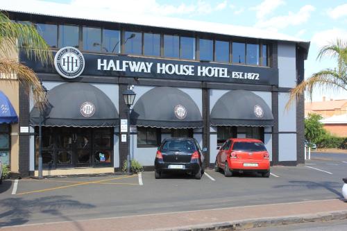 Gallery image of Halfway House Hotel in Kimberley